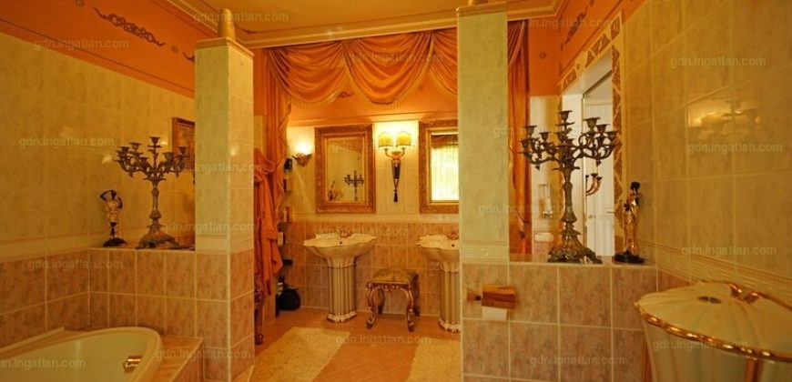 IDN230110 Exkluzív családi ház Csomádon