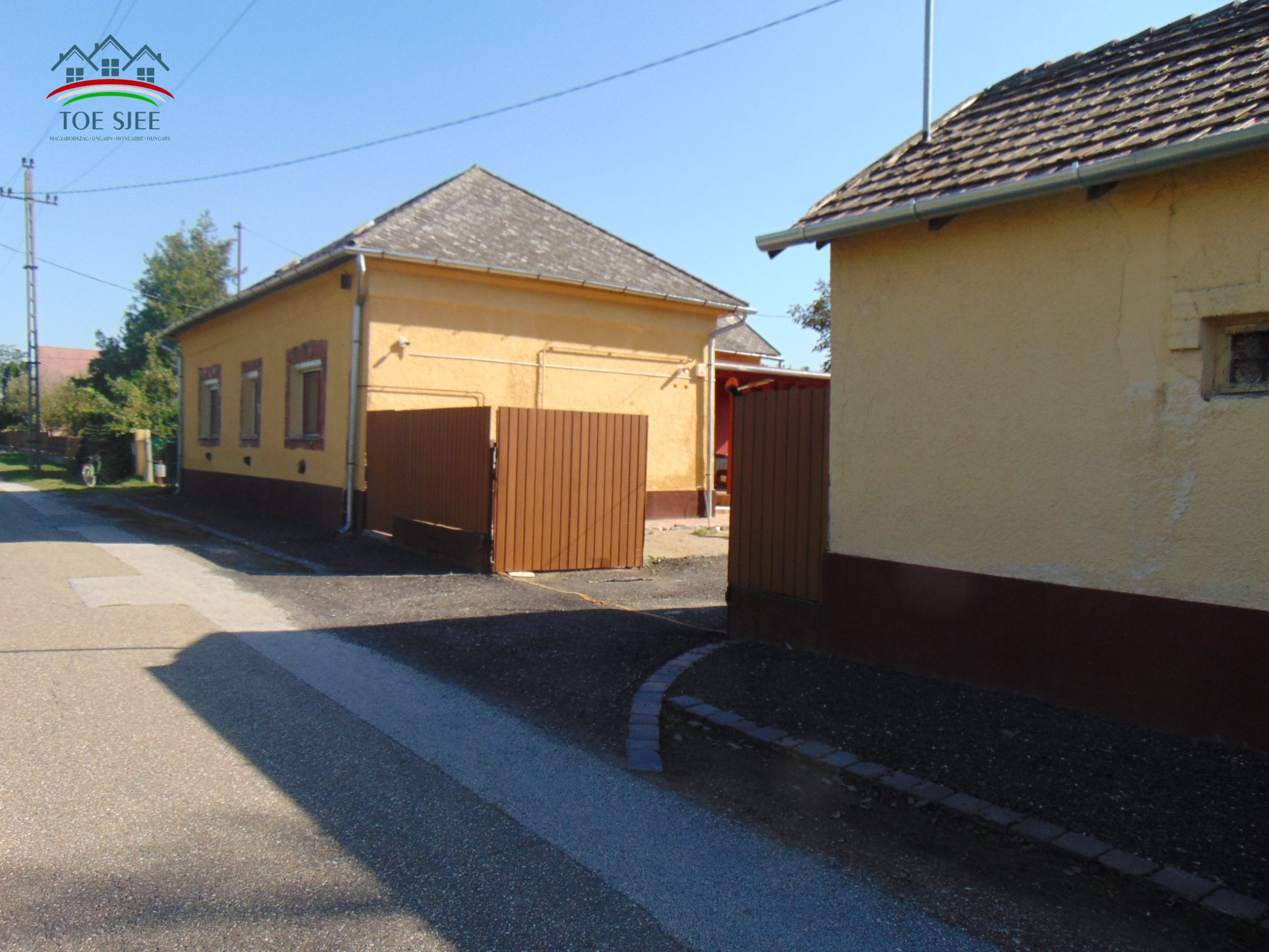 IDN230916 Tiszaszentimre családi ház