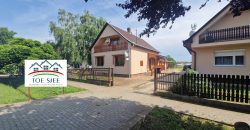 IDN240626 Abádszalók központjában eladó családi ház