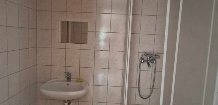 IDN240610 Tiszaföldváron eladó üzlethelyiség