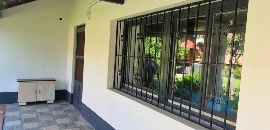 IDN240625a Csodálatos ház Abádszalókon