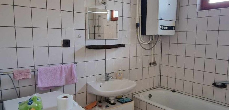 IDN240220 Nyaralónak használható ingatlan Abádszalókon