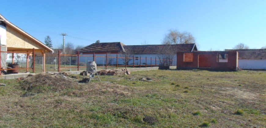 IDN200222 Berendezett családi ház Abádszalókon