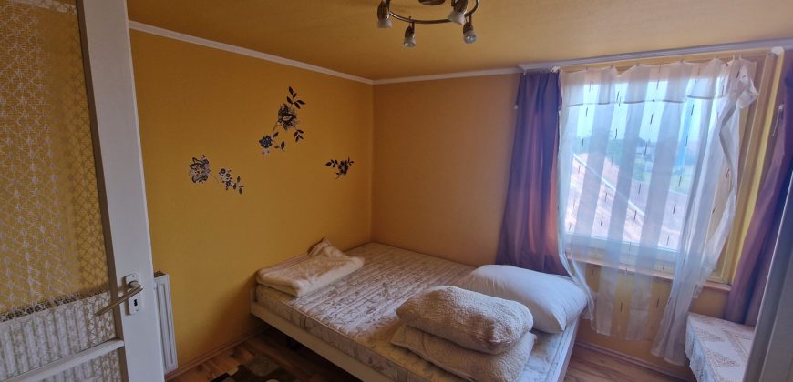 IDN240626 Abádszalók központjában eladó családi ház