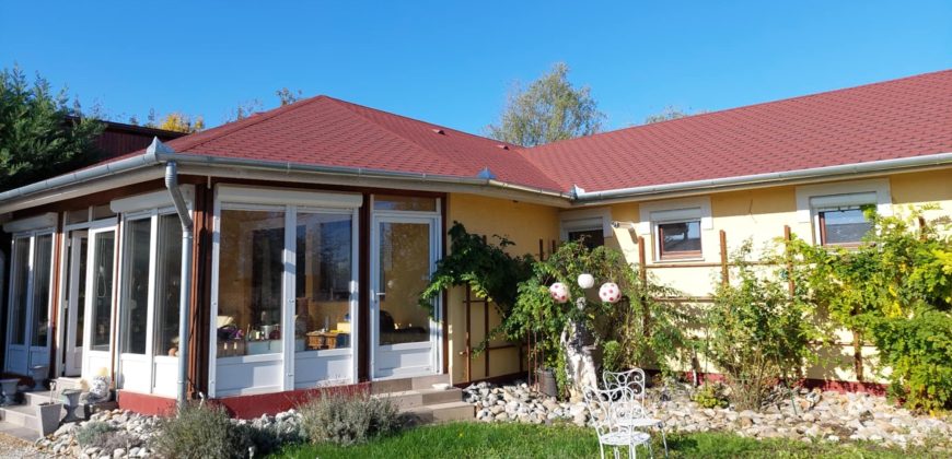 IDN241104 Családi ház Tiszaderzs